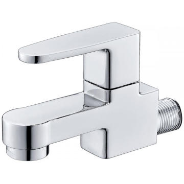 Angle valve for bathtub faucet